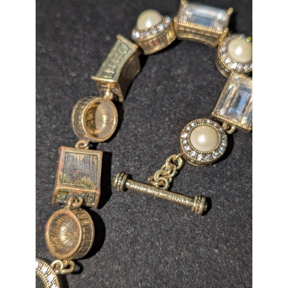 Heidi Daus Crystal/Faux Pearl Statement Bracelet 8.75" Toggle Closure - Picture 8 of 11